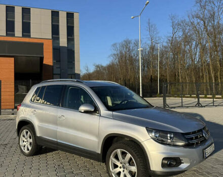 Серый Фольксваген Тигуан, объемом двигателя 2 л и пробегом 125 тыс. км за 14800 $, фото 31 на Automoto.ua