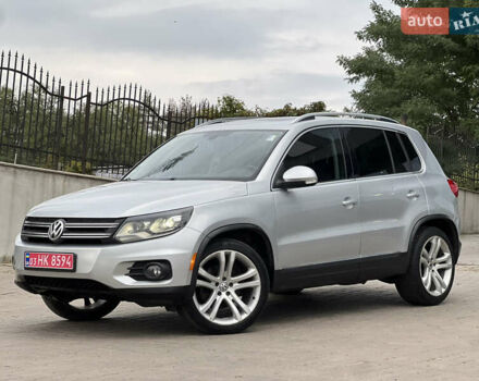 Серый Фольксваген Тигуан, объемом двигателя 2 л и пробегом 216 тыс. км за 10999 $, фото 1 на Automoto.ua
