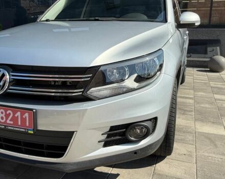 Серый Фольксваген Тигуан, объемом двигателя 2 л и пробегом 215 тыс. км за 9700 $, фото 2 на Automoto.ua