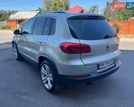 Серый Фольксваген Тигуан, объемом двигателя 1.98 л и пробегом 190 тыс. км за 12700 $, фото 3 на Automoto.ua