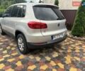 Сірий Фольксваген Тігуан, об'ємом двигуна 2 л та пробігом 255 тис. км за 9600 $, фото 2 на Automoto.ua