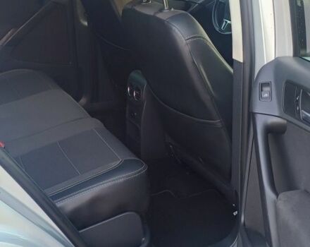 Серый Фольксваген Тигуан, объемом двигателя 2 л и пробегом 193 тыс. км за 10500 $, фото 18 на Automoto.ua