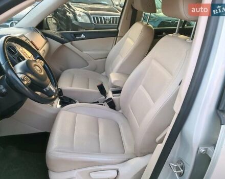 Серый Фольксваген Тигуан, объемом двигателя 2 л и пробегом 184 тыс. км за 10990 $, фото 18 на Automoto.ua