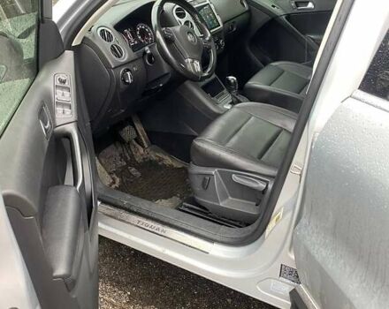 Сірий Фольксваген Тігуан, об'ємом двигуна 1.98 л та пробігом 207 тис. км за 12000 $, фото 7 на Automoto.ua