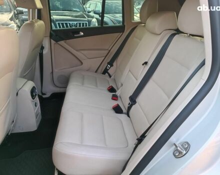 Серый Фольксваген Тигуан, объемом двигателя 2 л и пробегом 184 тыс. км за 10990 $, фото 12 на Automoto.ua