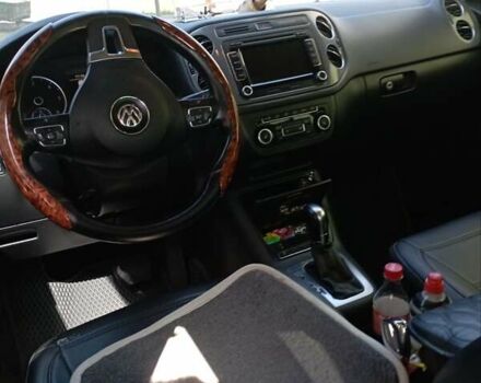 Серый Фольксваген Тигуан, объемом двигателя 2 л и пробегом 442 тыс. км за 11999 $, фото 25 на Automoto.ua