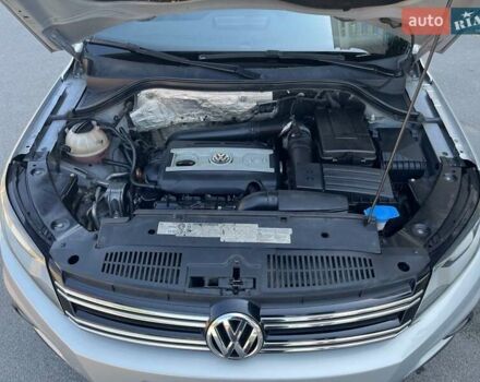 Серый Фольксваген Тигуан, объемом двигателя 1.98 л и пробегом 190 тыс. км за 12700 $, фото 5 на Automoto.ua