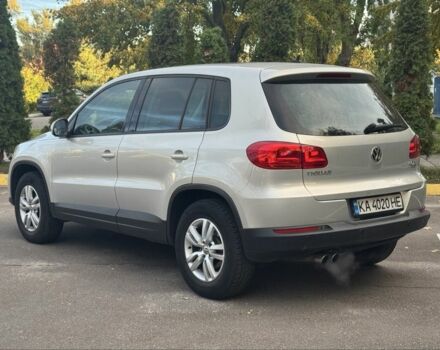 Серый Фольксваген Тигуан, объемом двигателя 2 л и пробегом 170 тыс. км за 9990 $, фото 4 на Automoto.ua