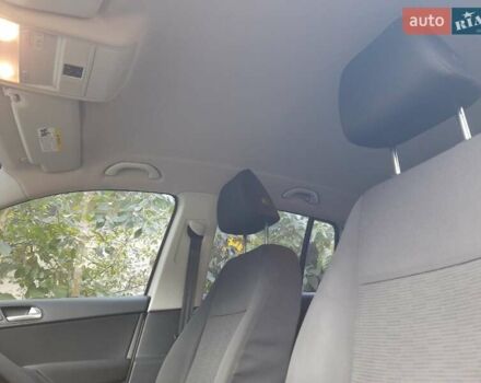 Сірий Фольксваген Тігуан, об'ємом двигуна 1.98 л та пробігом 175 тис. км за 15500 $, фото 8 на Automoto.ua