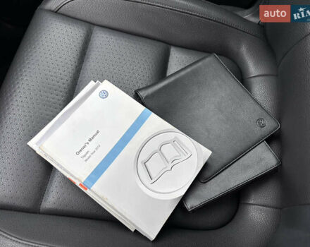 Серый Фольксваген Тигуан, объемом двигателя 1.98 л и пробегом 239 тыс. км за 11000 $, фото 17 на Automoto.ua