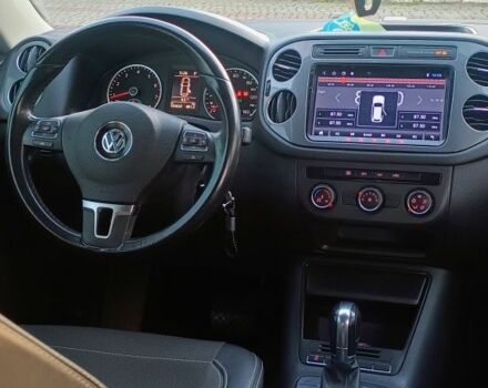 Серый Фольксваген Тигуан, объемом двигателя 2 л и пробегом 193 тыс. км за 10500 $, фото 11 на Automoto.ua