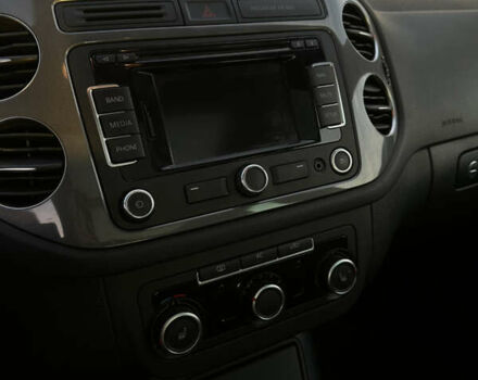 Сірий Фольксваген Тігуан, об'ємом двигуна 1.98 л та пробігом 167 тис. км за 13700 $, фото 10 на Automoto.ua