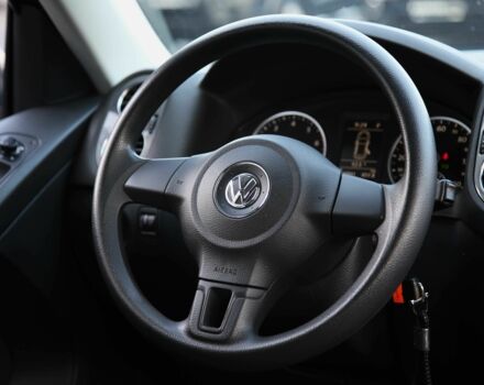 Сірий Фольксваген Тігуан, об'ємом двигуна 2 л та пробігом 129 тис. км за 11600 $, фото 11 на Automoto.ua