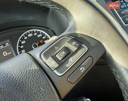 Серый Фольксваген Тигуан, объемом двигателя 2 л и пробегом 205 тыс. км за 15500 $, фото 54 на Automoto.ua