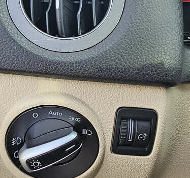 Серый Фольксваген Тигуан, объемом двигателя 2 л и пробегом 260 тыс. км за 13450 $, фото 30 на Automoto.ua