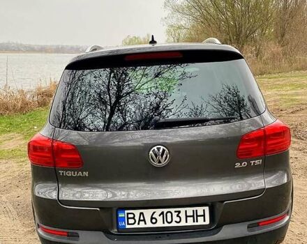 Сірий Фольксваген Тігуан, об'ємом двигуна 2 л та пробігом 300 тис. км за 11700 $, фото 7 на Automoto.ua