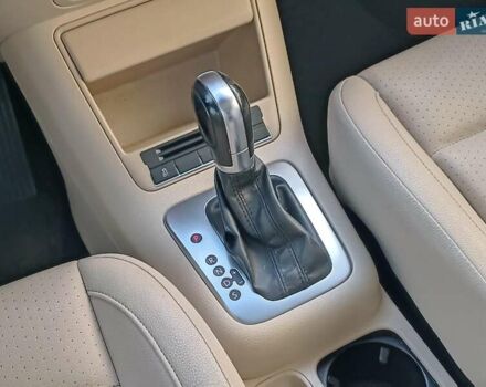 Серый Фольксваген Тигуан, объемом двигателя 2 л и пробегом 184 тыс. км за 10990 $, фото 16 на Automoto.ua