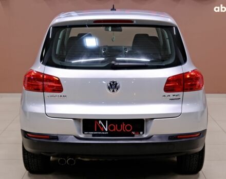 Серый Фольксваген Тигуан, объемом двигателя 2 л и пробегом 170 тыс. км за 9900 $, фото 5 на Automoto.ua