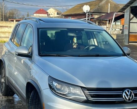 Серый Фольксваген Тигуан, объемом двигателя 2 л и пробегом 175 тыс. км за 13500 $, фото 1 на Automoto.ua