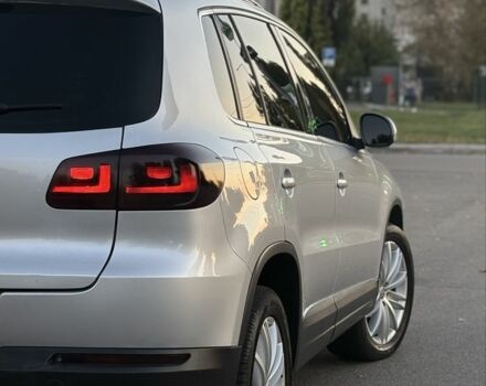 Фольксваген Тігуан 2012 у Кременчуге на Automoto.ua Сірий Фольксваген Тігуан, об'ємом двигуна 2 л та пробігом 250 тис. км за 11777 $, фото 10 на Automoto.ua