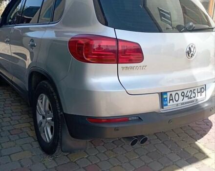 Серый Фольксваген Тигуан, объемом двигателя 2 л и пробегом 442 тыс. км за 11999 $, фото 2 на Automoto.ua