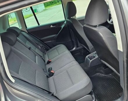 Серый Фольксваген Тигуан, объемом двигателя 1.4 л и пробегом 100 тыс. км за 8000 $, фото 19 на Automoto.ua