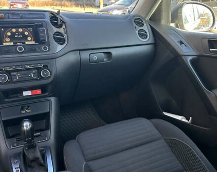 Серый Фольксваген Тигуан, объемом двигателя 1.97 л и пробегом 240 тыс. км за 15600 $, фото 10 на Automoto.ua