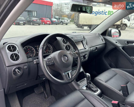 Серый Фольксваген Тигуан, объемом двигателя 1.98 л и пробегом 239 тыс. км за 11000 $, фото 7 на Automoto.ua