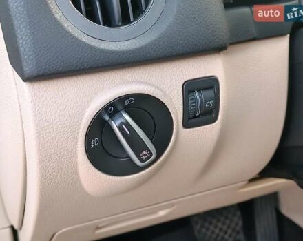 Серый Фольксваген Тигуан, объемом двигателя 2 л и пробегом 184 тыс. км за 10990 $, фото 21 на Automoto.ua