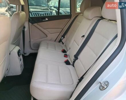 Серый Фольксваген Тигуан, объемом двигателя 2 л и пробегом 184 тыс. км за 10990 $, фото 12 на Automoto.ua