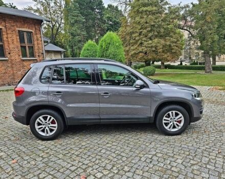 Серый Фольксваген Тигуан, объемом двигателя 1.4 л и пробегом 100 тыс. км за 8000 $, фото 17 на Automoto.ua