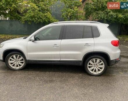 Сірий Фольксваген Тігуан, об'ємом двигуна 1.98 л та пробігом 207 тис. км за 12000 $, фото 8 на Automoto.ua