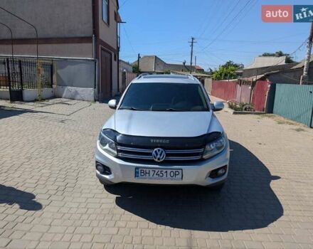 Серый Фольксваген Тигуан, объемом двигателя 1.98 л и пробегом 156 тыс. км за 12200 $, фото 8 на Automoto.ua