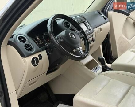 Серый Фольксваген Тигуан, объемом двигателя 1.98 л и пробегом 227 тыс. км за 10950 $, фото 58 на Automoto.ua