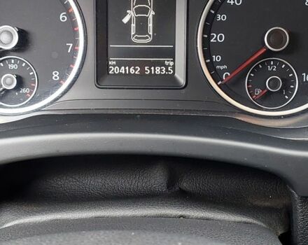 Сірий Фольксваген Тігуан, об'ємом двигуна 2 л та пробігом 205 тис. км за 12200 $, фото 12 на Automoto.ua