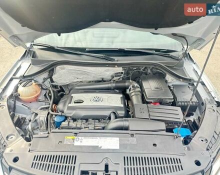 Сірий Фольксваген Тігуан, об'ємом двигуна 1.98 л та пробігом 132 тис. км за 11500 $, фото 16 на Automoto.ua