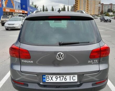 Сірий Фольксваген Тігуан, об'ємом двигуна 2 л та пробігом 204 тис. км за 11500 $, фото 4 на Automoto.ua