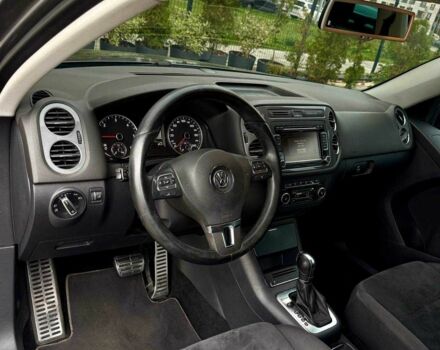 Сірий Фольксваген Тігуан, об'ємом двигуна 2 л та пробігом 186 тис. км за 14500 $, фото 19 на Automoto.ua