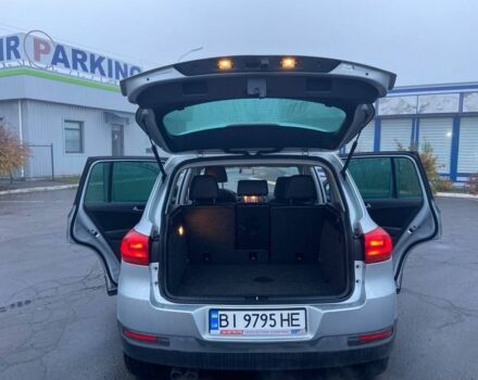 Серый Фольксваген Тигуан, объемом двигателя 2 л и пробегом 176 тыс. км за 10999 $, фото 22 на Automoto.ua