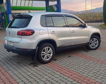 Серый Фольксваген Тигуан, объемом двигателя 2 л и пробегом 193 тыс. км за 10500 $, фото 4 на Automoto.ua