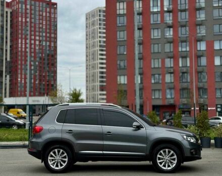 Сірий Фольксваген Тігуан, об'ємом двигуна 2 л та пробігом 186 тис. км за 14500 $, фото 14 на Automoto.ua