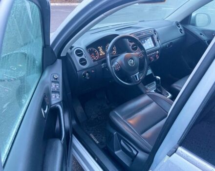 Серый Фольксваген Тигуан, объемом двигателя 2 л и пробегом 176 тыс. км за 10999 $, фото 17 на Automoto.ua