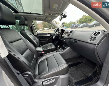 Серый Фольксваген Тигуан, объемом двигателя 2 л и пробегом 216 тыс. км за 10999 $, фото 27 на Automoto.ua