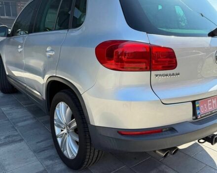 Серый Фольксваген Тигуан, объемом двигателя 2 л и пробегом 215 тыс. км за 9700 $, фото 7 на Automoto.ua