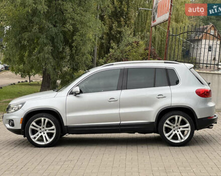 Серый Фольксваген Тигуан, объемом двигателя 2 л и пробегом 216 тыс. км за 10999 $, фото 11 на Automoto.ua