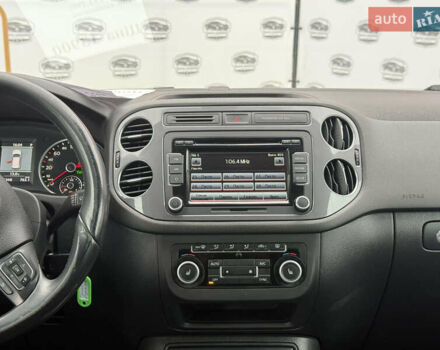 Серый Фольксваген Тигуан, объемом двигателя 2 л и пробегом 190 тыс. км за 13900 $, фото 12 на Automoto.ua