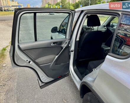 Серый Фольксваген Тигуан, объемом двигателя 1.98 л и пробегом 203 тыс. км за 10600 $, фото 19 на Automoto.ua