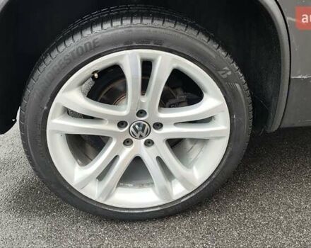 Серый Фольксваген Тигуан, объемом двигателя 1.98 л и пробегом 202 тыс. км за 13300 $, фото 17 на Automoto.ua