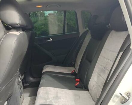 Сірий Фольксваген Тігуан, об'ємом двигуна 1.98 л та пробігом 267 тис. км за 13500 $, фото 10 на Automoto.ua