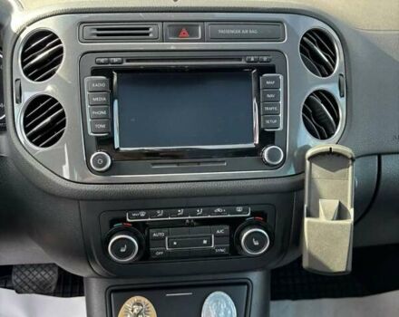 Серый Фольксваген Тигуан, объемом двигателя 1.97 л и пробегом 233 тыс. км за 16800 $, фото 9 на Automoto.ua